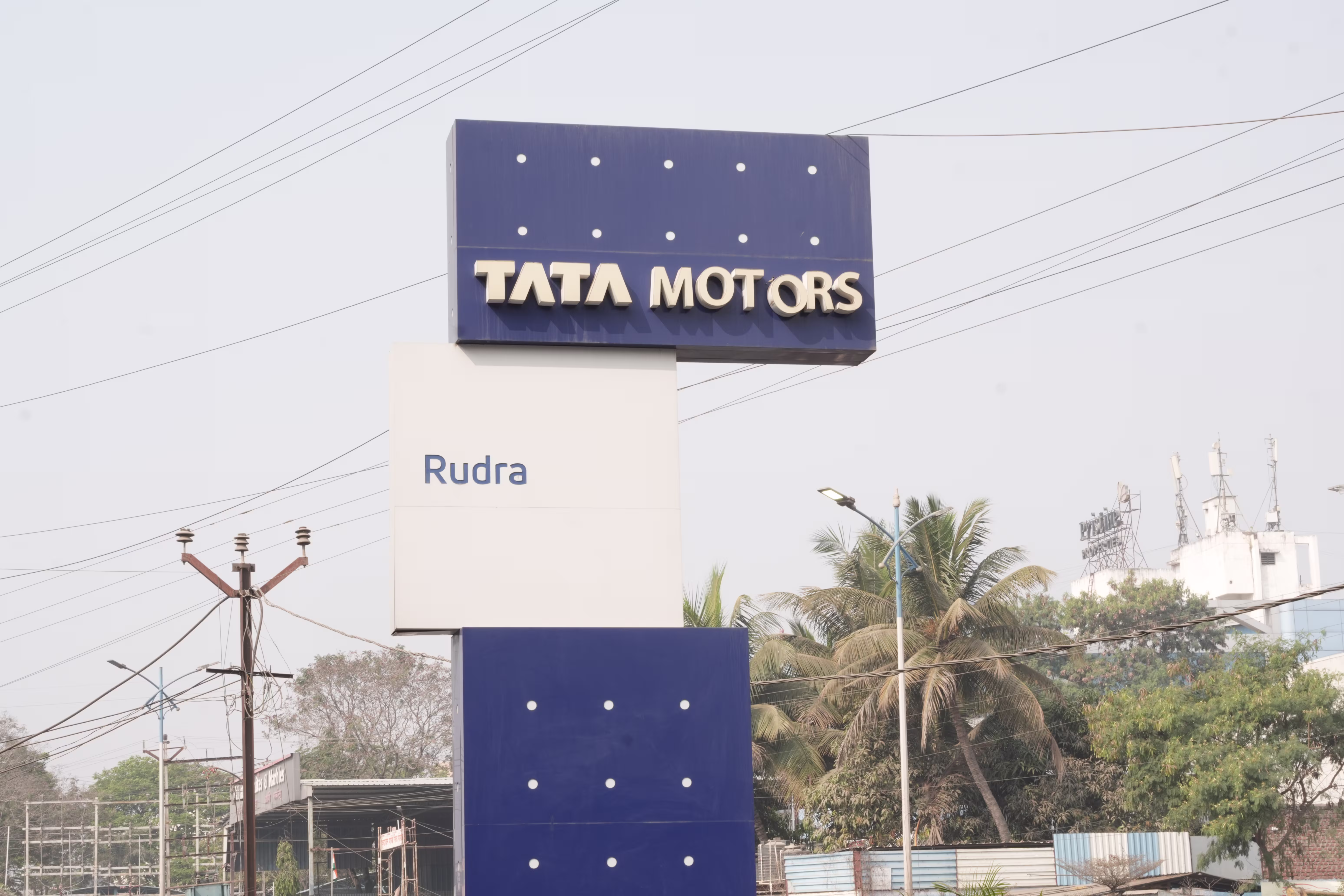 Wagholi Showroom Exterior